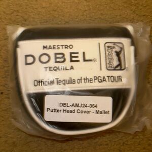 Maestro Dobel Putter Head Cover - Black and White